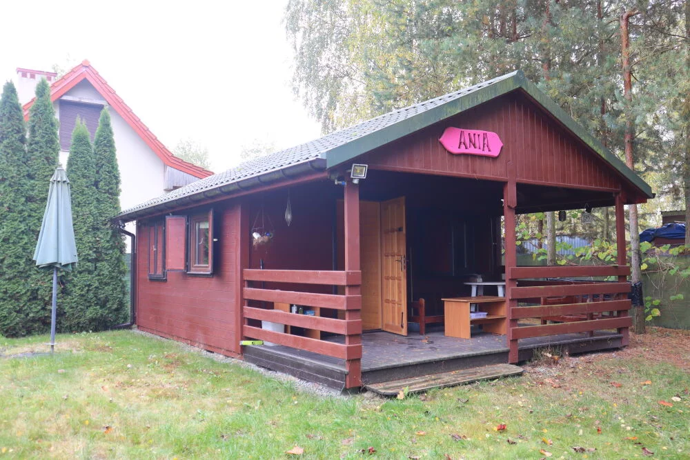 Twój azyl 150 m od wody – działka rekreacyjna z domkiem nad zalewem